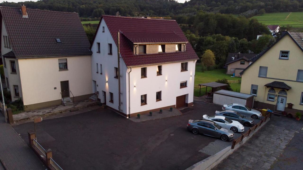 North Loop Rooms Adenau Eksteriør billede